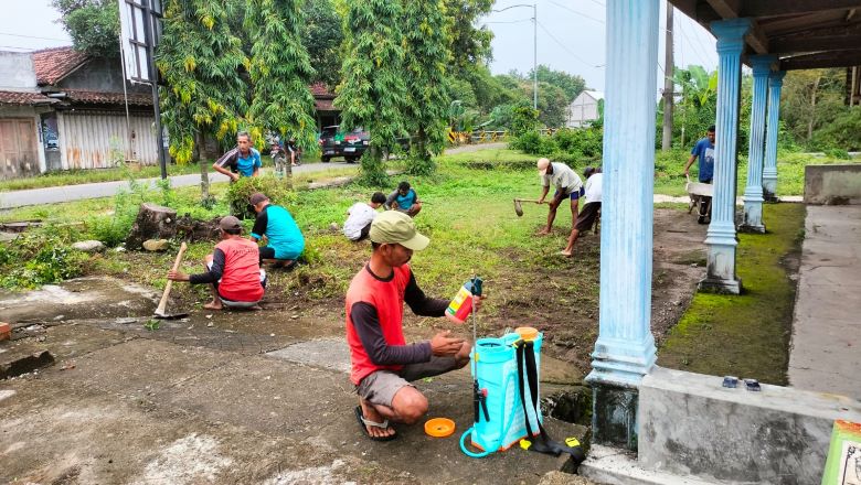 Giat Jumat Bersih Dusun Kedunggulun Dan Balekambang