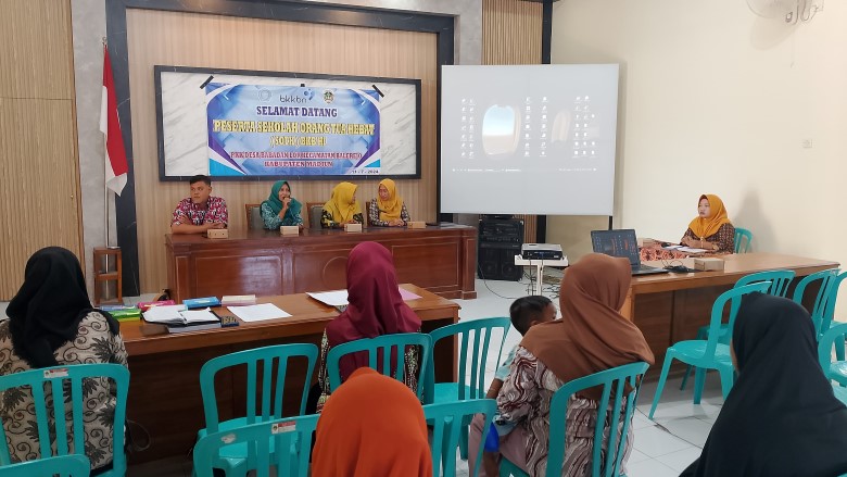 Sekolah Orang Tua Hebat (SOTH) Desa Babadan Lor